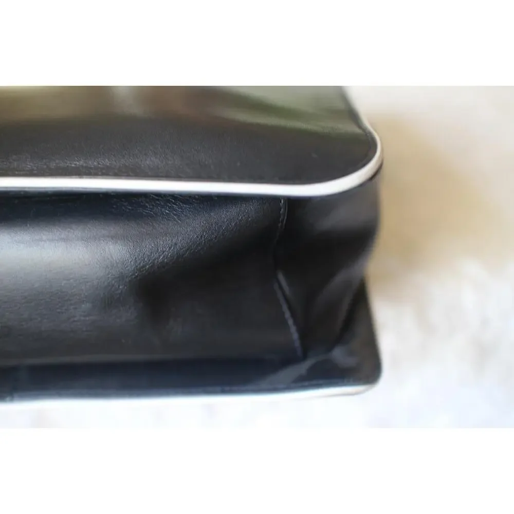 stunning BALLY BLACK WHITE TRIM HANDBAG PURSE (PU700